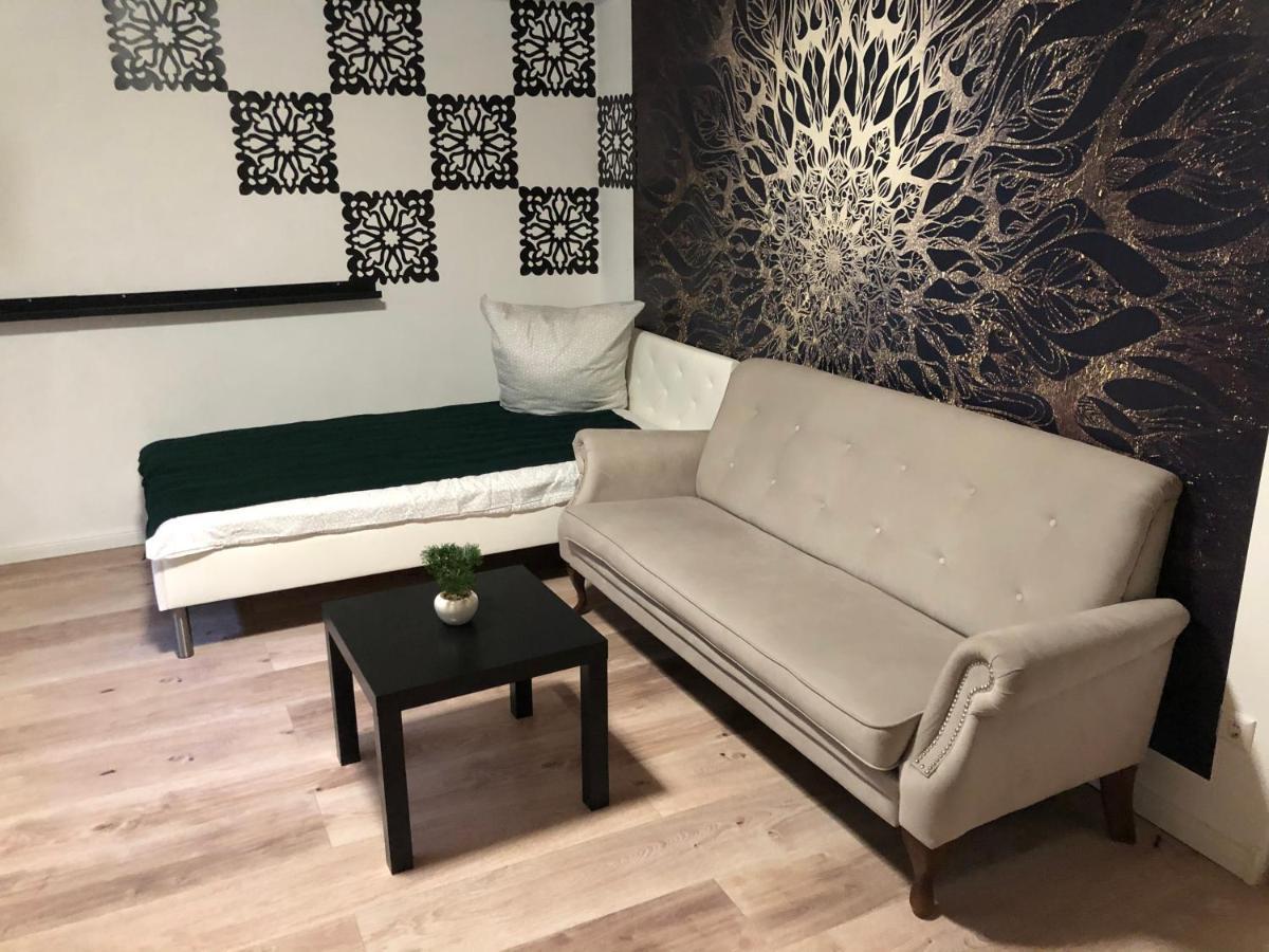 Großzügige Wohnung in Messenähe, Feenzian UG Friedrichshafen Exterior foto